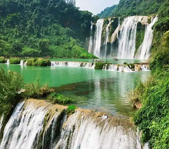 中国十大风景名胜(国内十大美丽壮观的瀑布)