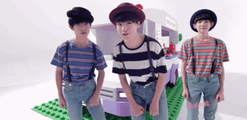 一个年轻团体不仅做到了屹立不倒,还走上了流量巅峰的位置——tfboys