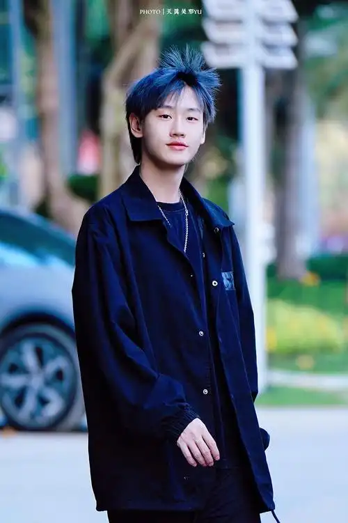 越来越难解释ak刘彰被叫鸭鸭并不是因为像