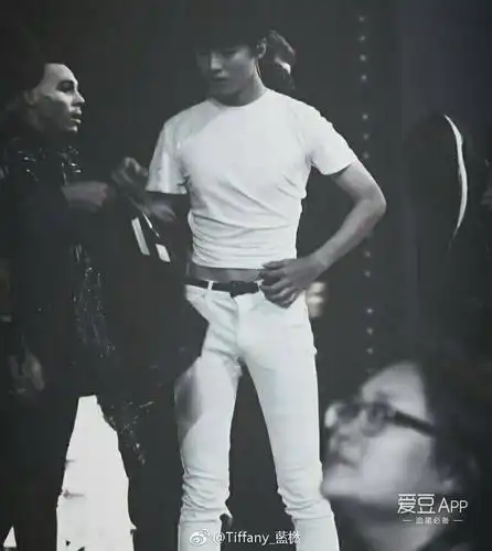 王俊凯最性感的九个瞬间,慎点!