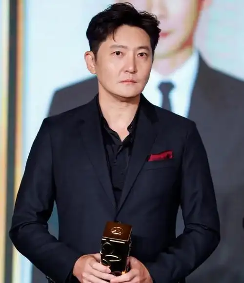 这一次二线演员郭京飞彻底暴露了