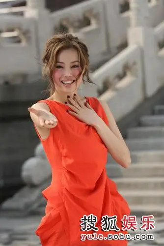 组图:百名歌星拍《北京欢迎你》mv为 奥运放歌