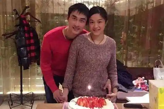 汤淼第二任妻子汤淼第二任妻子是谁受挫之际迎来新生命希望重燃明星