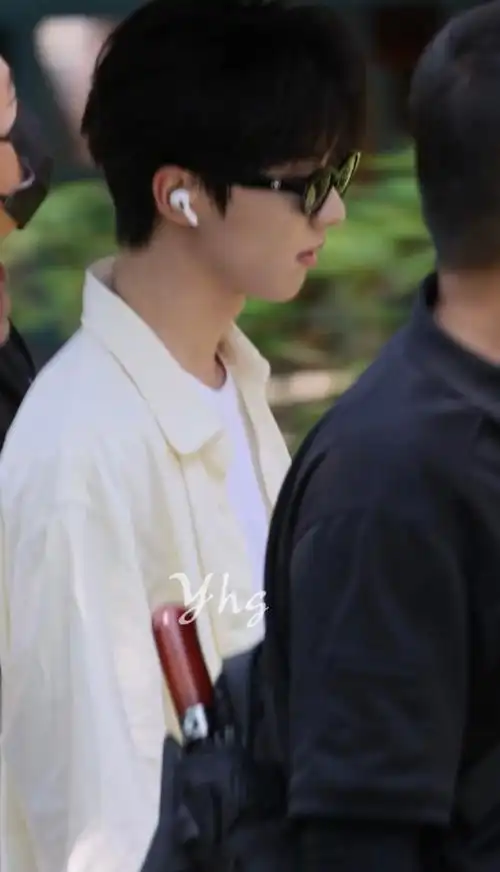 马嘉祺这是我的岛##马嘉祺晒时代少年团合照