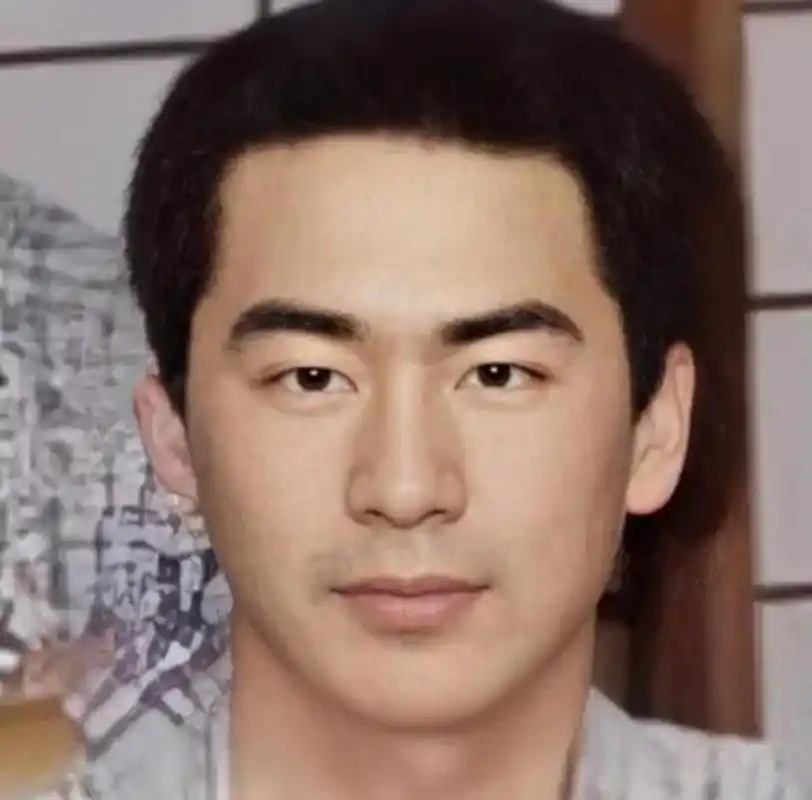 陈建斌年轻时候的照片来咯!  印象中开始认识他的时候已经是大叔了