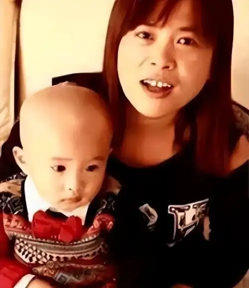 回顾大儿子影帝小儿子破世界纪录易烊千玺的妈妈有多厉害