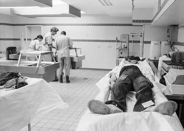 让尸体说话实拍法医处理尸体全过程