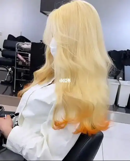 黄头发的妹妹最火染发