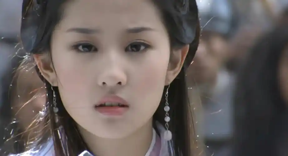 还是刘亦菲的王语嫣让人挪不开眼#天龙八部#新天龙八部#刘亦菲