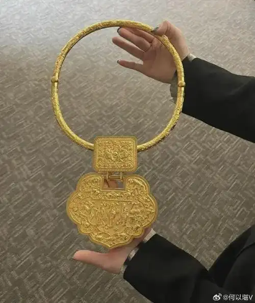 男朋友花60w送我超大金项圈网友傻眼这是要锁牛吗