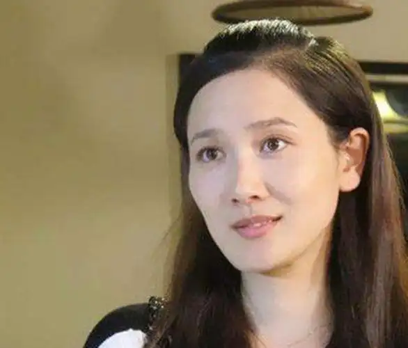 侯勇前妻沈蓉资料 离婚后再娶圈外女子 1