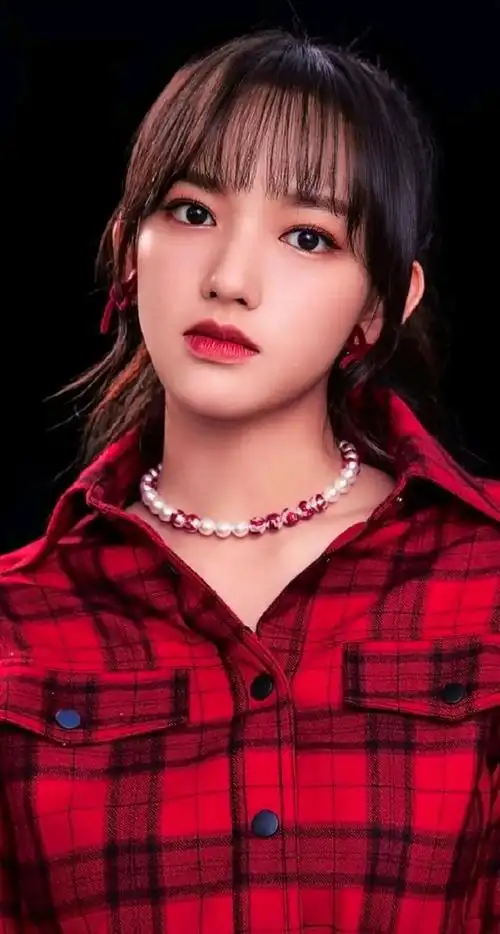 宇宙少女程潇高清写真魅力十足微笑时美到窒息