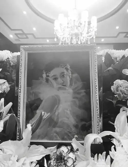 【一点资讯】孙侨潞遗照公开,好友悼念孙侨潞,称她生前最大愿望是结婚