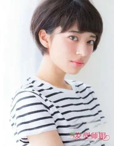学生剪露耳又露眉毛的头发好看吗 女生修剪出的可爱呆萌短发_发型师姐