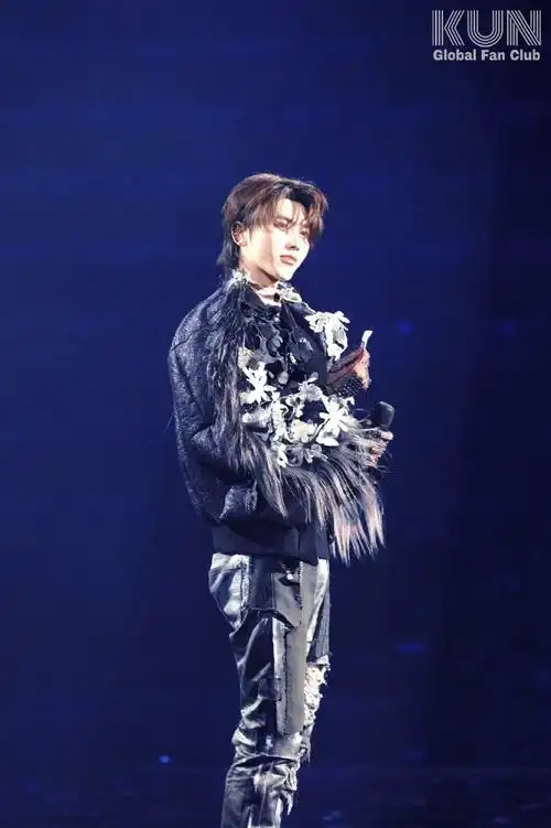 蔡徐坤2021个人巡回演唱会