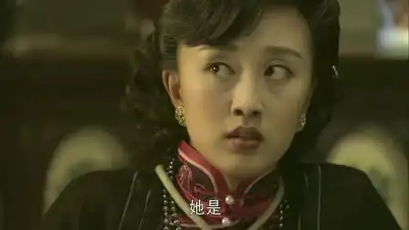 飞哥大英雄:军长太太不愿乖乖合作,陈彩霞出马收拾,结果手段让梁飞大