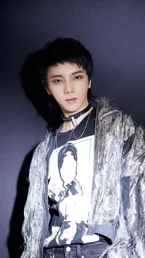 华晨宇帅气高清手机壁纸图片 - tt98图片网