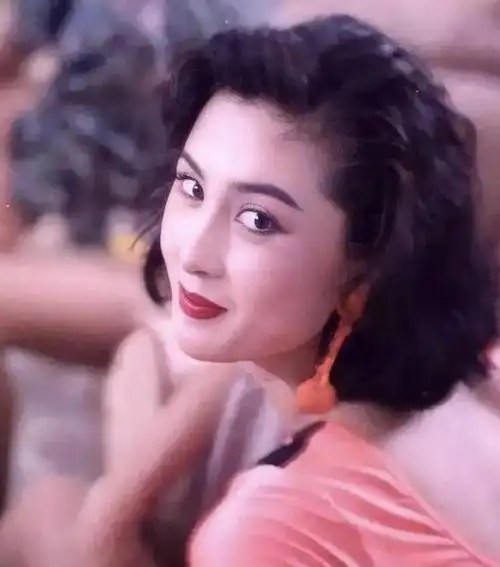 初代国模现状如何瞿颖长皱纹显老态李颖转行演戏成妈妈专业户