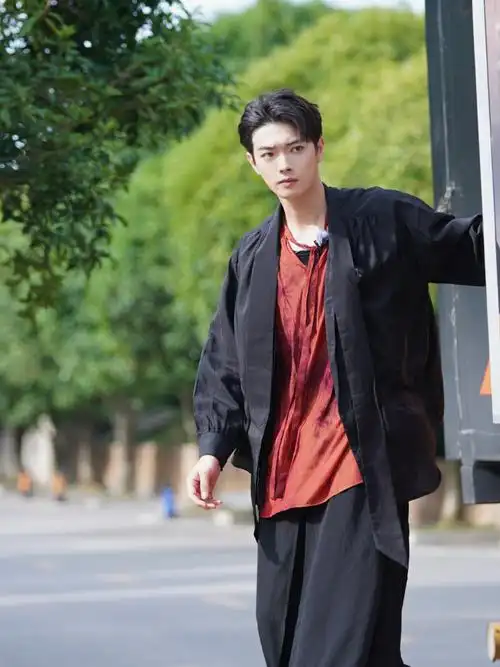 吴谨言这样许凯很下不来台##吴谨言白衬衫松弛感##密室大逃脱