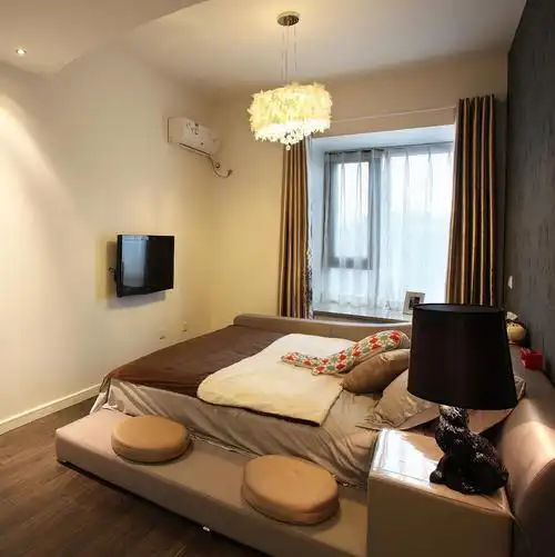 70平两居室装修卧室设计图 二居室设计图