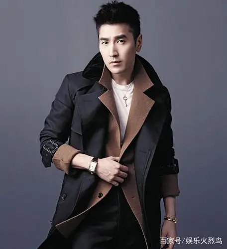 赵又廷封面大片曝光,硬汉的魅力