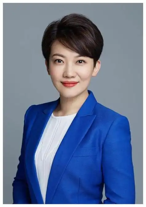 她的未来,或许在《新闻联播》舞台,光芒万丈|播音员|综艺节目|大陆