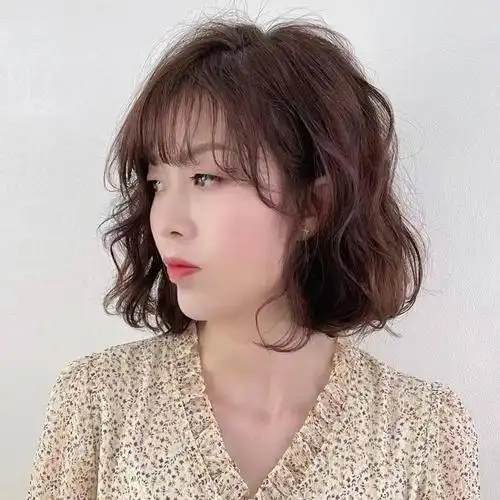 9款很火的满头卷短发——港风卷发