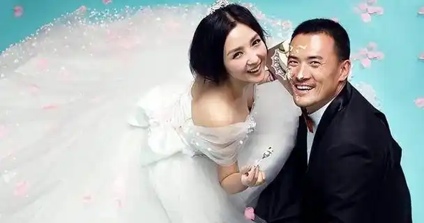 有一种差别叫释小龙何洁分手多年后一个身家过亿一个捉襟见肘