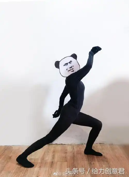 年度沙雕cos当表情包遇到真人演绎我简直要被笑死