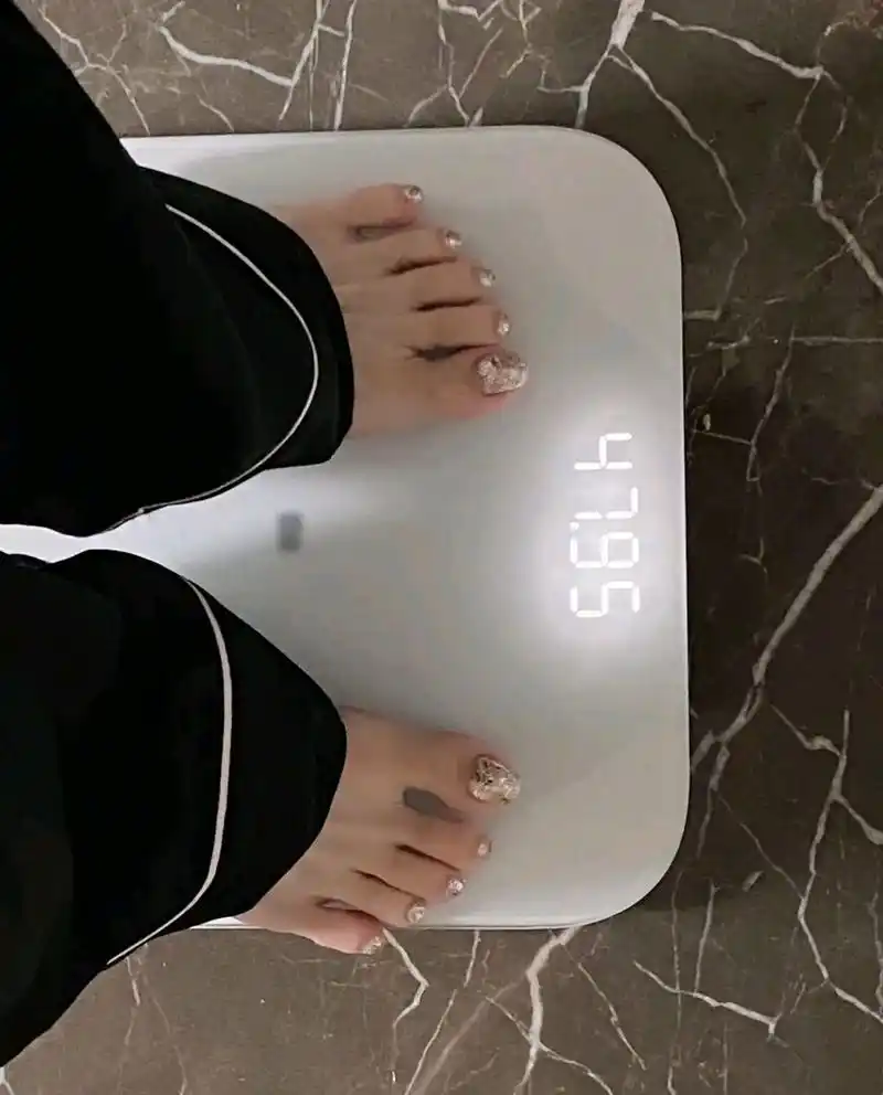 江疏影量体重,168的身高,体重不到48kg.不得不佩服,演员的自律.