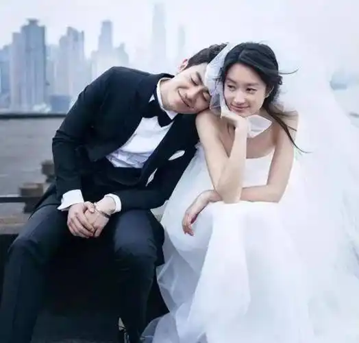 她是"最干净"的女演员,14年来没有红,丈夫却大红大紫_沈佳妮_婚姻