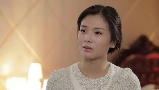 能让在国外丢失首饰的刘涛失而复得,这也证明汪涵的人脉的确很广_行李