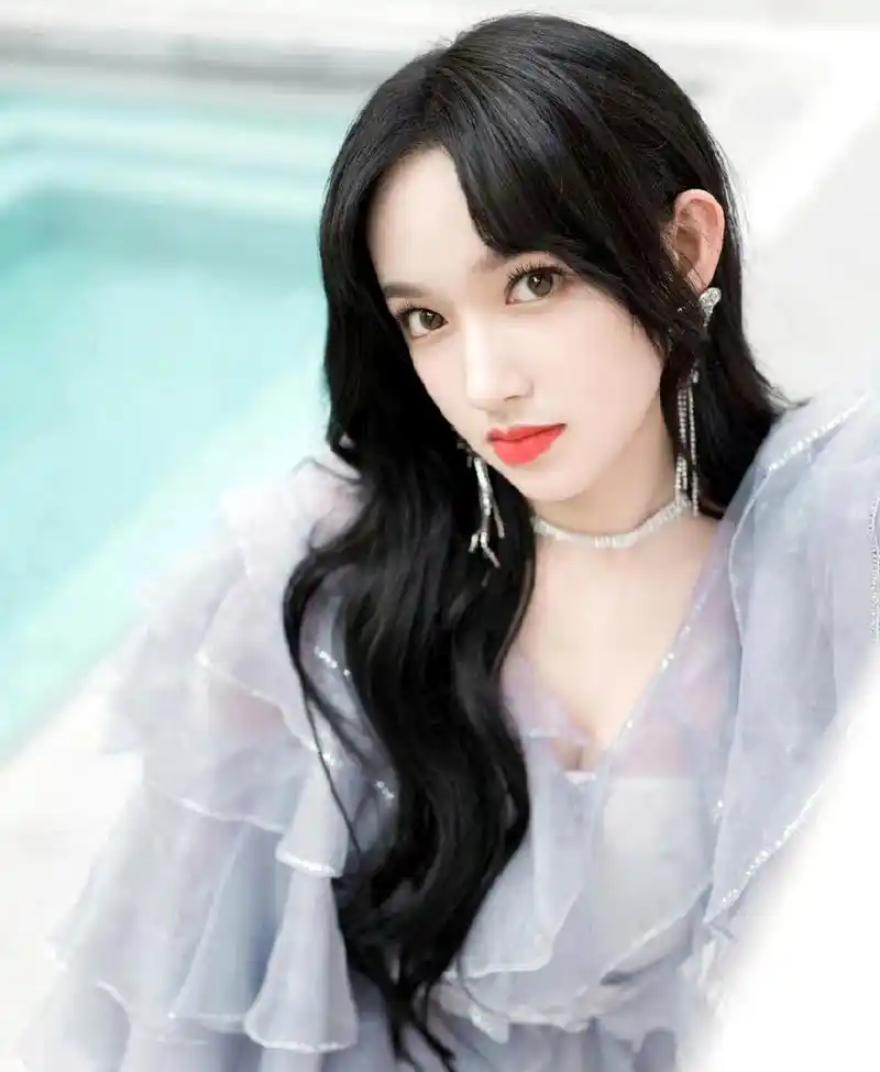 程潇的灰色仙女裙,好美啊