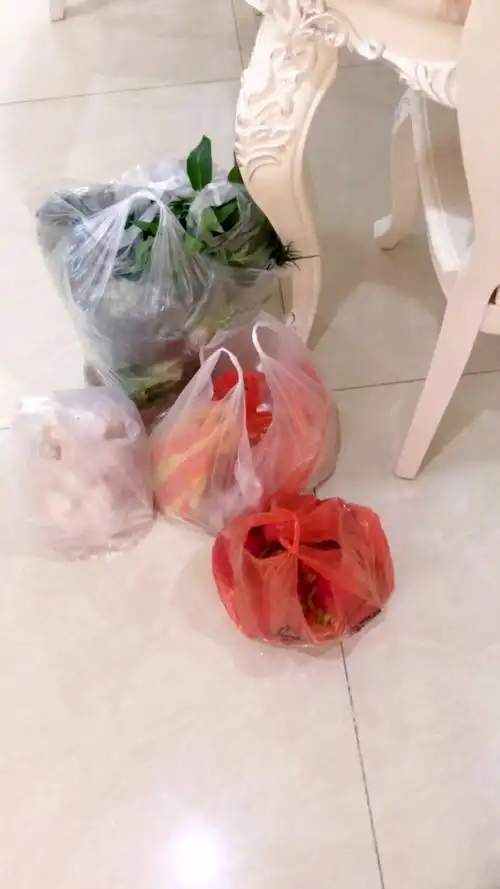 买菜回来,走到厨房发现大宝贝把早晨的碗筷都洗干净了,厨房也收拾整齐