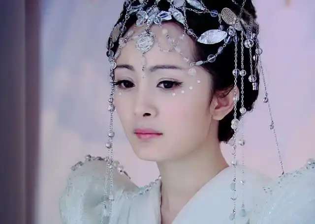 《仙剑奇侠传三》中杨幂扮演的夕瑶,更是惊艳了非常多的观众