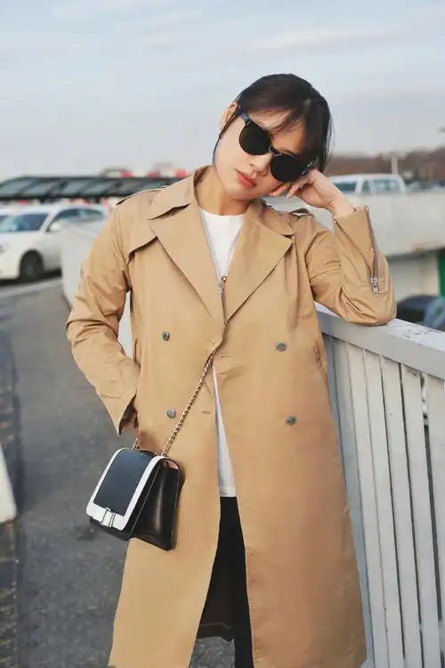 马思纯米兰风衣街拍图片[4/6]_明星_美桌网