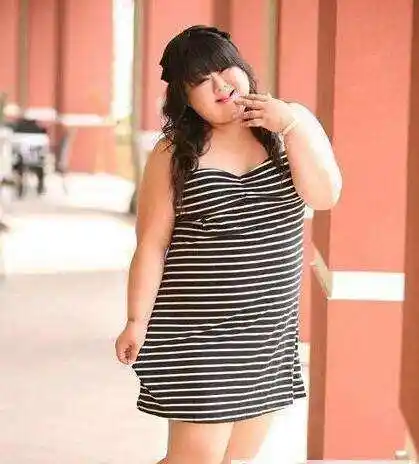 娶了又丑又胖的女人,带她参加聚会被嘲笑,她做一事全场傻了眼