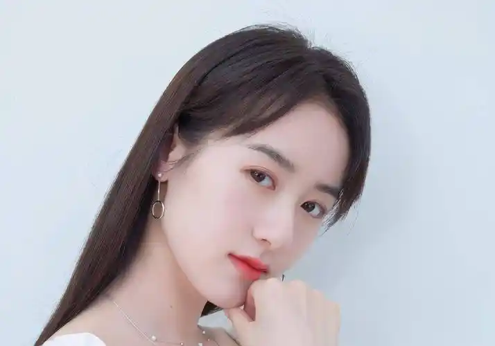 娱乐圈冷知识袁冰妍王菊是发小童瑶佟丽娅竟还有这一层关系