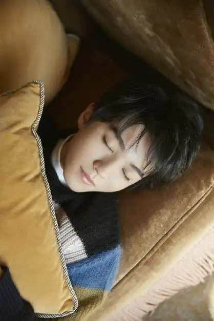 好爱看王俊凯的睡颜!温柔俊美万分心动97#王俊凯睡颜