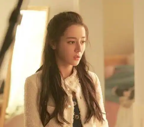 迪丽热巴手语表白上热搜了是怎么回事