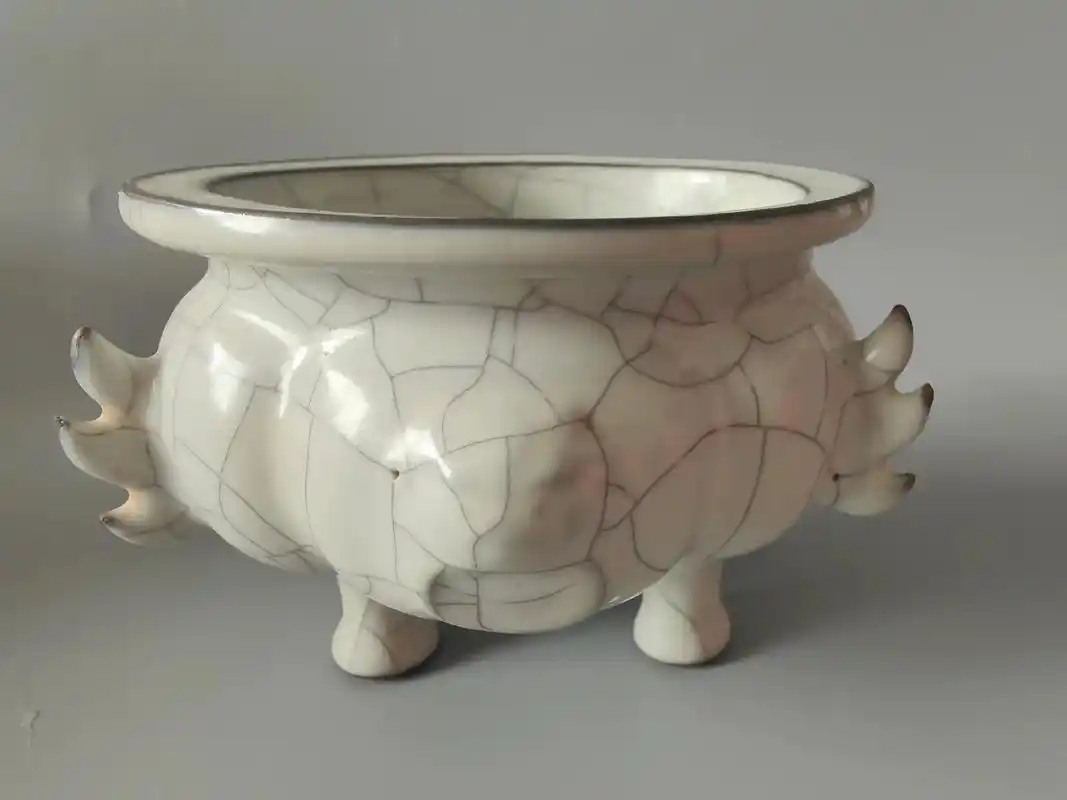 北宋官窑(瓷)三足爐#历史 #传统文化 布衣庄氏 - 抖音