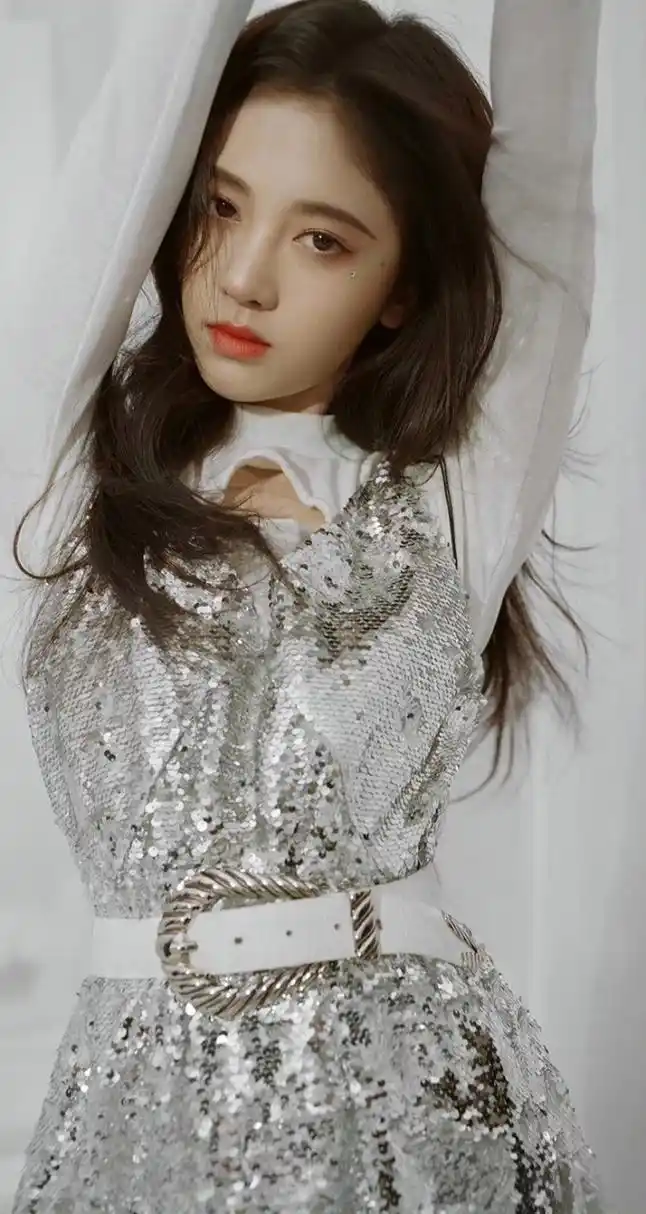 鞠婧祎  仙女裙  美腿玉足