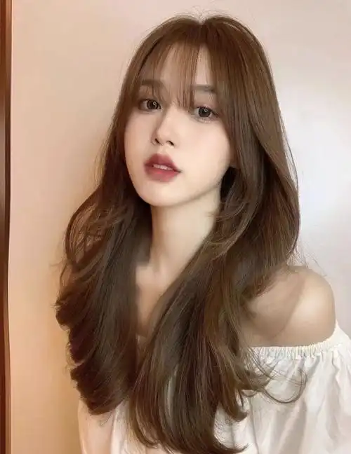 长脸女生想剪头,这4款发型才显气质更时髦,也是2021流行款