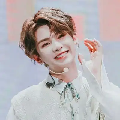 justin黄明昊头像.