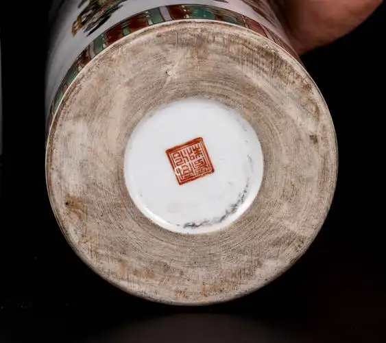 粉彩清供图帽筒一对