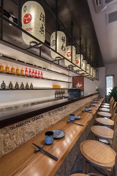 ▼ 吧台外观,厚重的花岗岩酝酿出质朴氛围