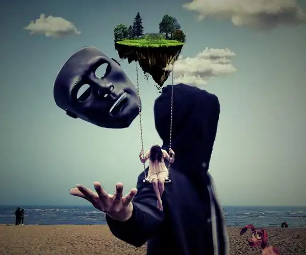 人是不是都要戴着假面具生活