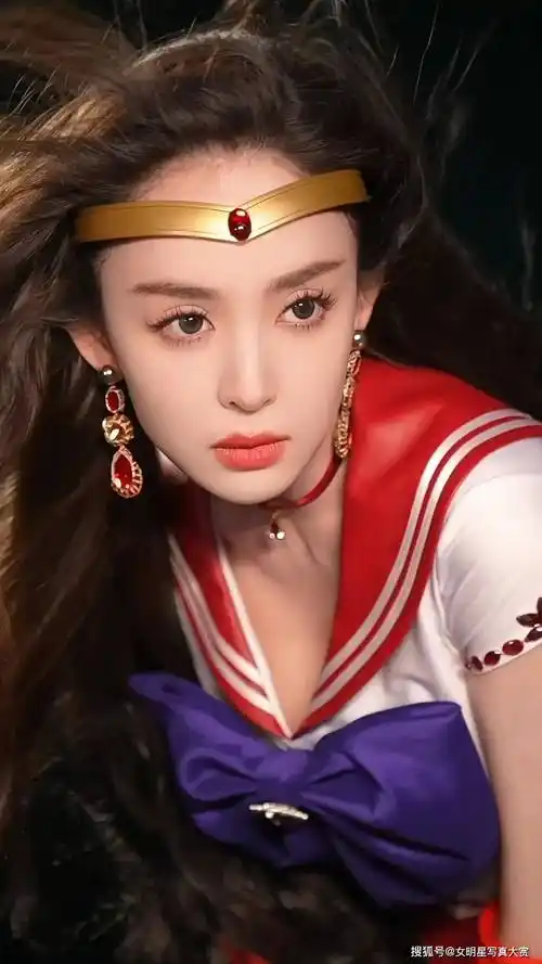 【古力娜扎写真美图】红白蓝裙装,清新活力,化身美少女战士_漫画_造型