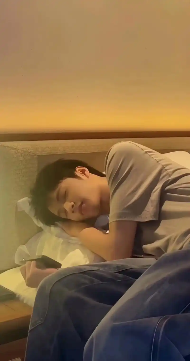 比神图更有杀伤力#女友视角 #刘耀文 - 抖音