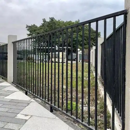 惠州厂家定制焊接护栏厂区院子隔离栅栏家用铁艺围墙栏杆